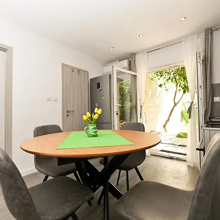 New,Close To The Beach Apartment With Domestic Olive Oil And Wine Trogir Exterior photo