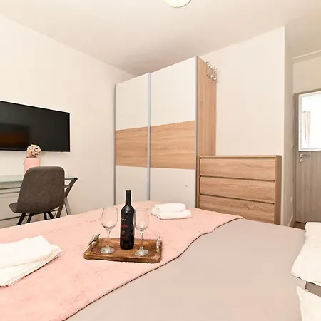 New,Close To The Beach Apartment With Domestic Olive Oil And Wine Trogir Exterior photo