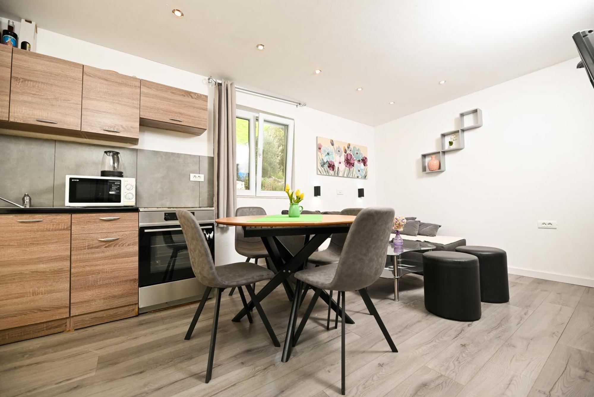 Apartmán New,close To The With Domestic Olive Oil And Wine